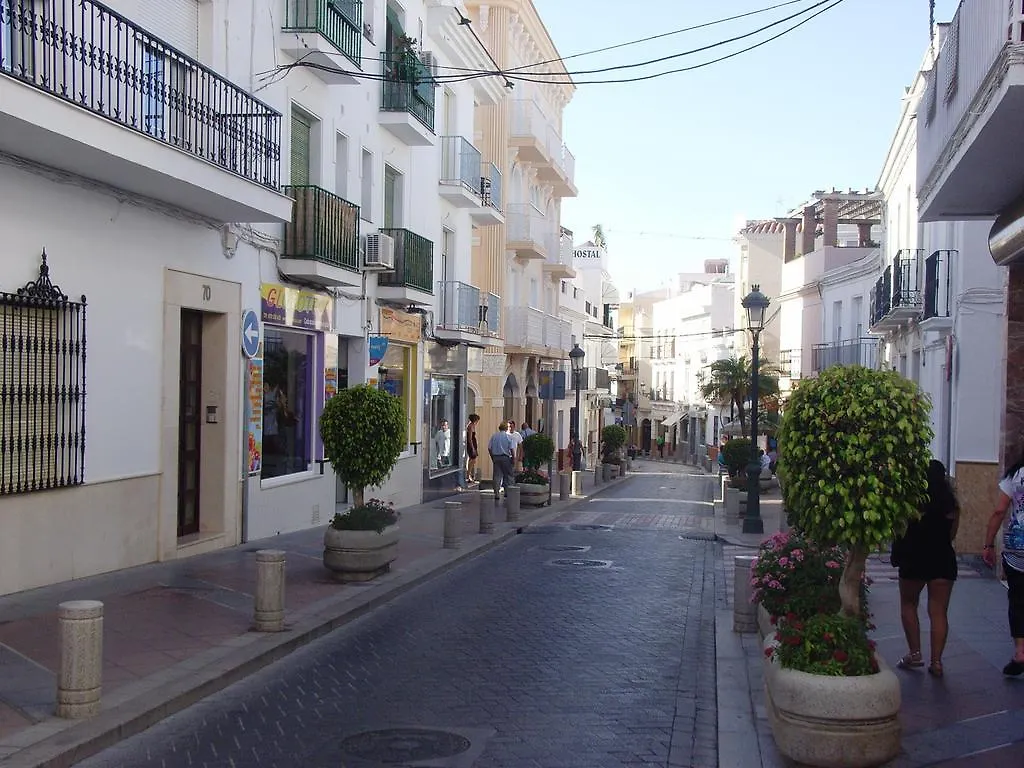 Apartamentos Dianes Holidays Nerja 0*,