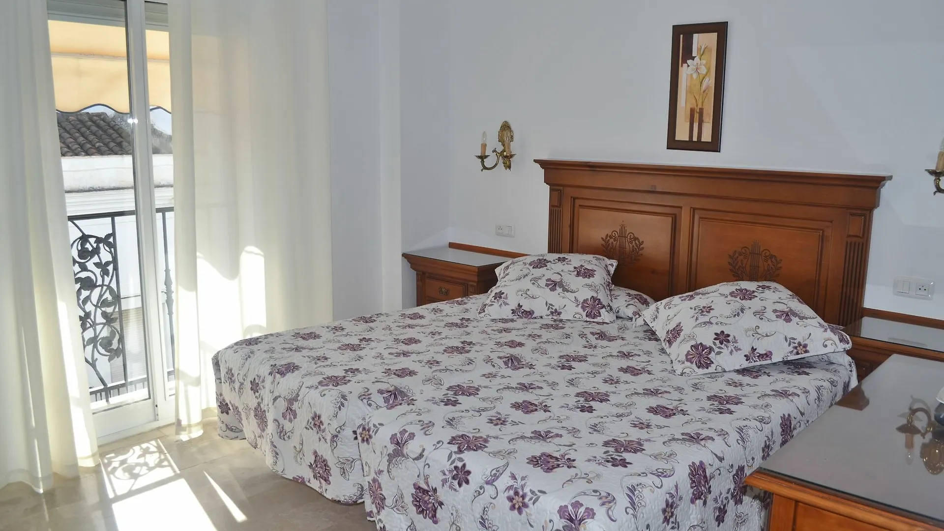 Apartamentos Dianes Holidays Nerja 0*,